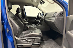 Sininen Volkswagen Amarok 2017 kuva 18.