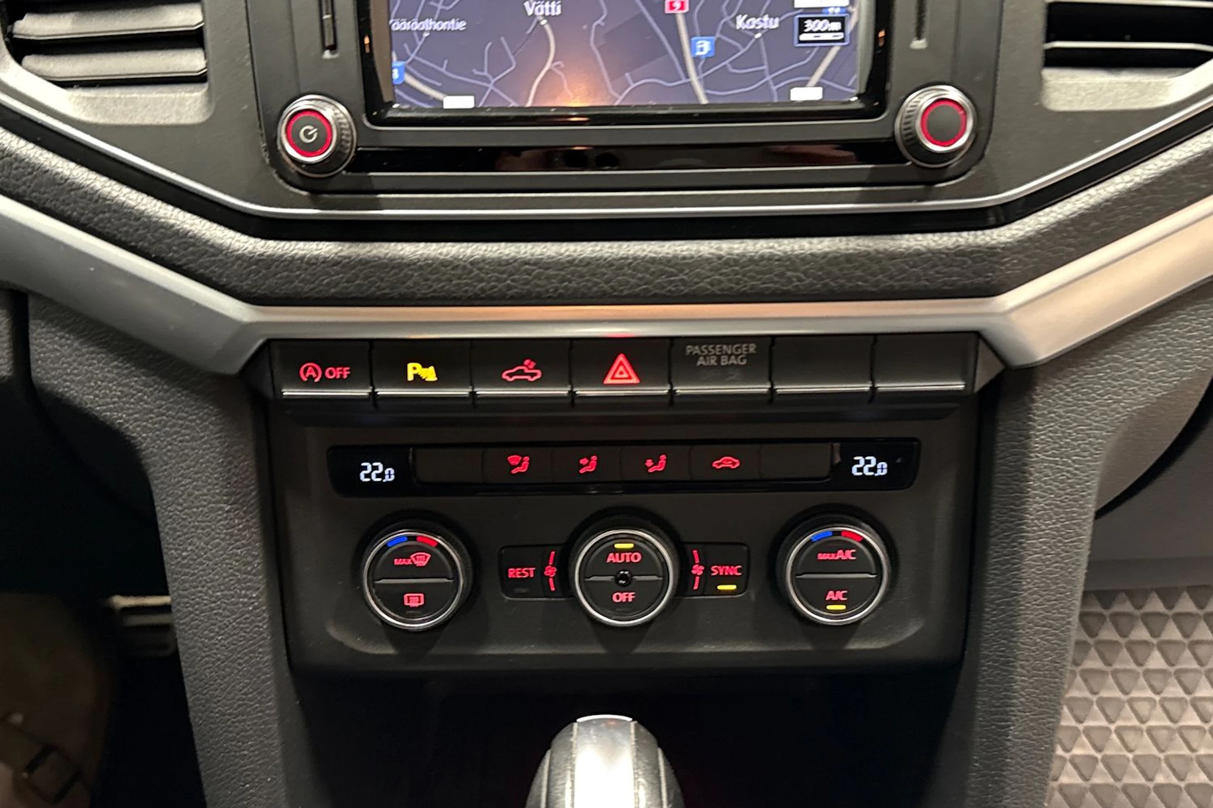 Sininen Volkswagen Amarok 2017 kuva 21.