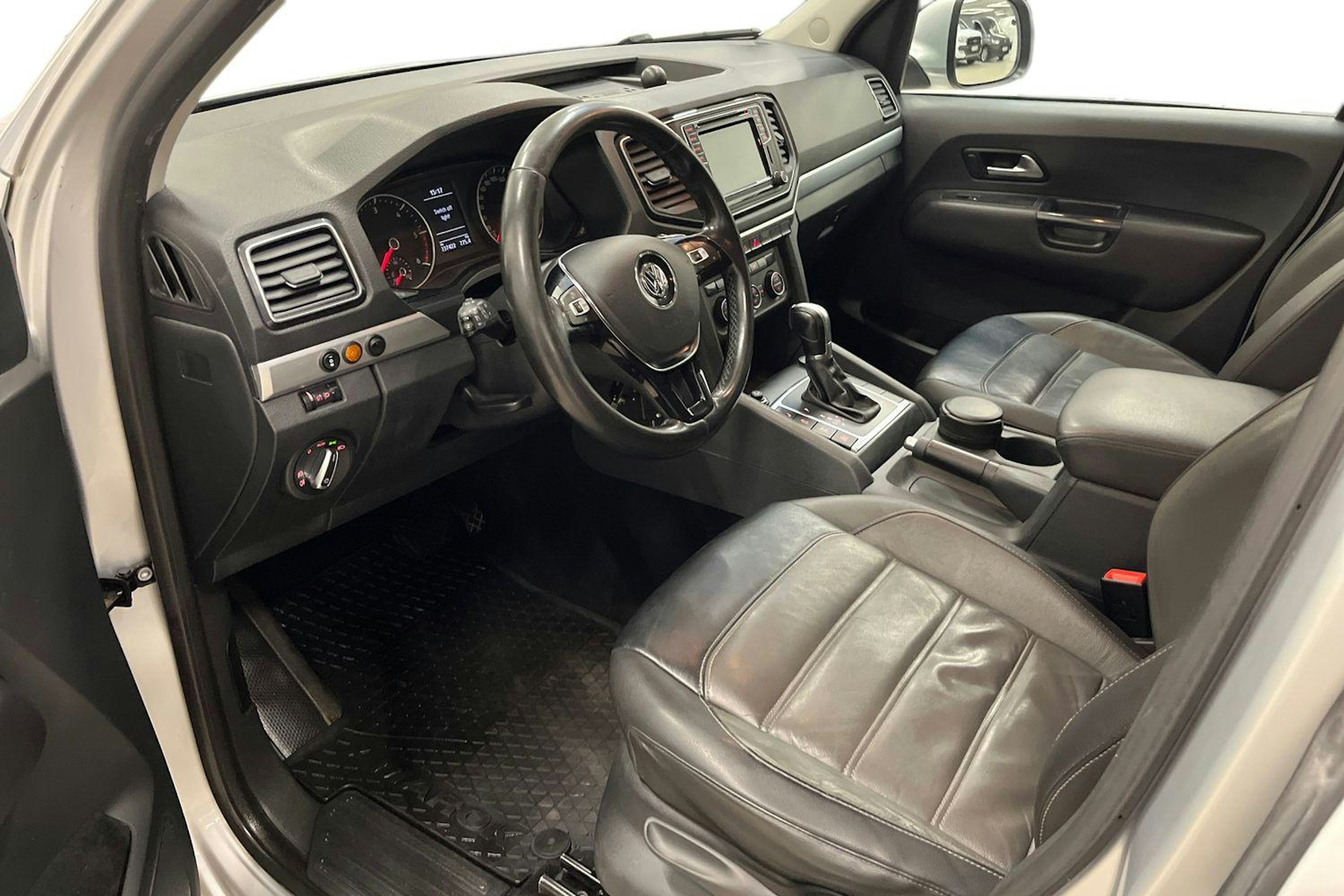 hopea Volkswagen Amarok 2017 kuva 6.