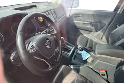 musta Volkswagen Amarok 2017 kuva 3.