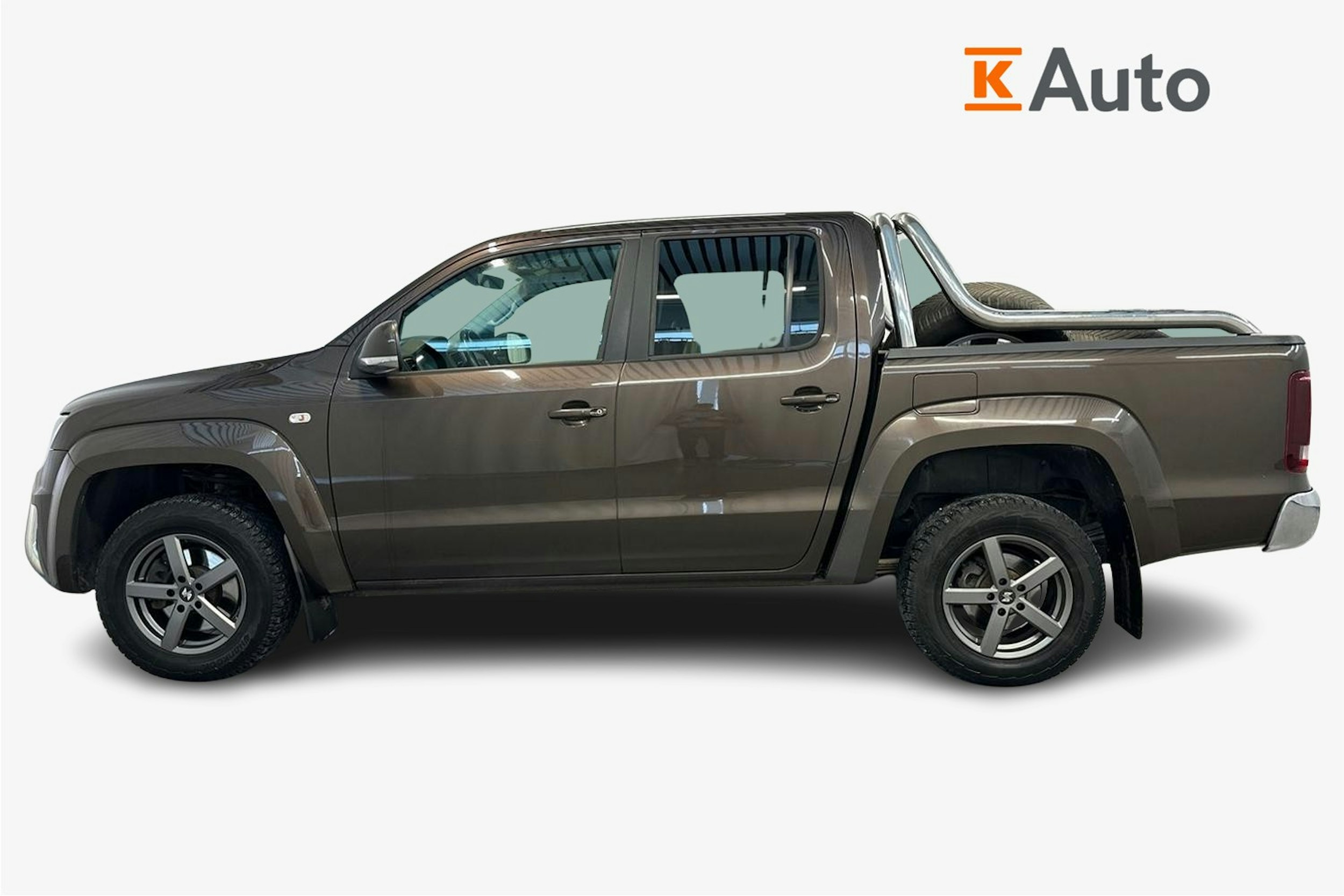 ruskea (beige) Volkswagen Amarok 2017 kuva 7.