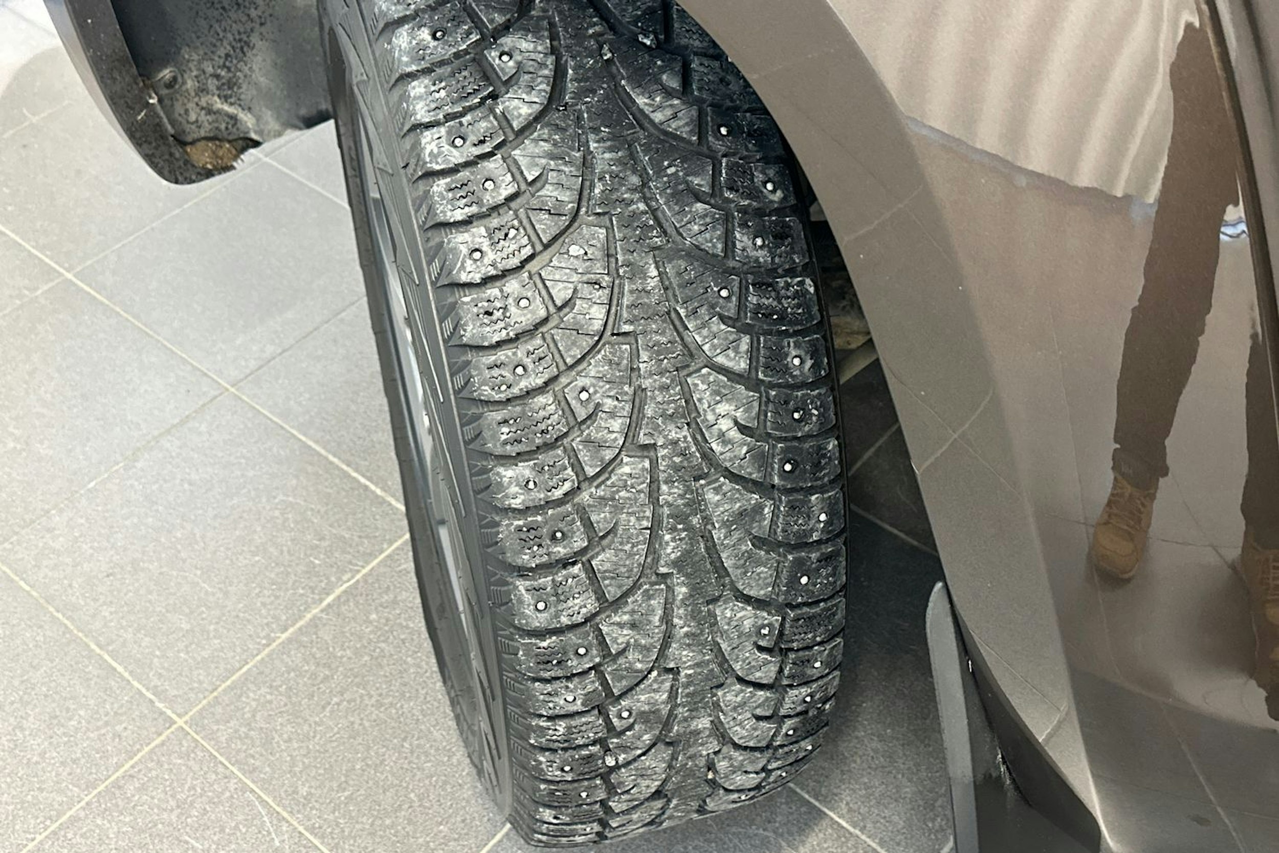 ruskea (beige) Volkswagen Amarok 2017 kuva 13.