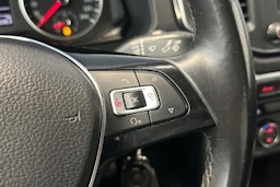 ruskea (beige) Volkswagen Amarok 2017 kuva 20.