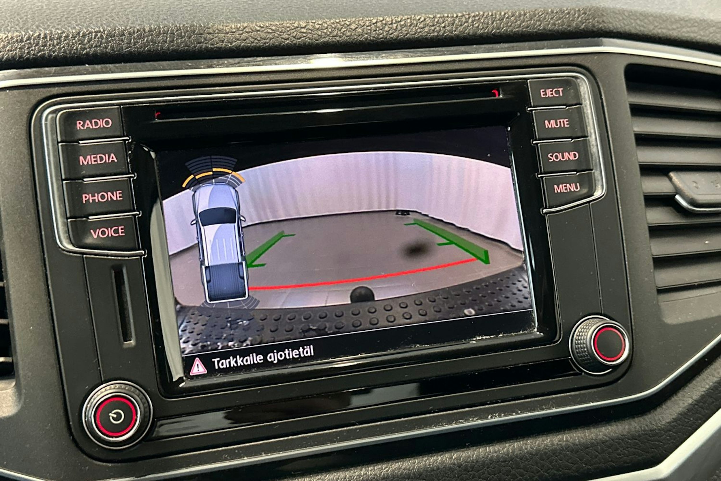 ruskea (beige) Volkswagen Amarok 2017 kuva 24.