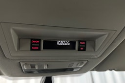 ruskea (beige) Volkswagen Amarok 2017 kuva 30.