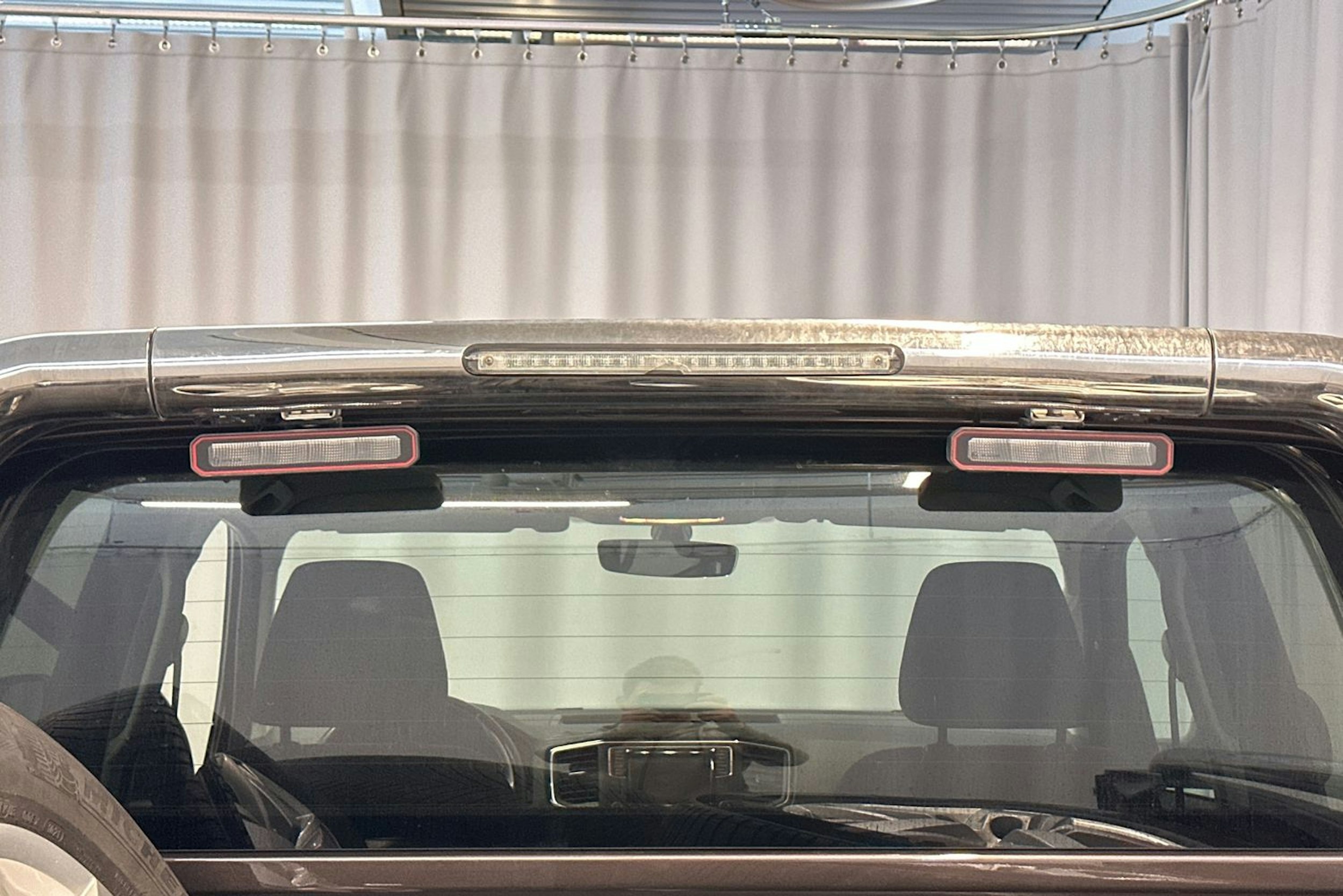 ruskea (beige) Volkswagen Amarok 2017 kuva 34.