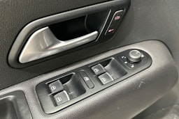 musta Volkswagen Amarok 2017 kuva 14.
