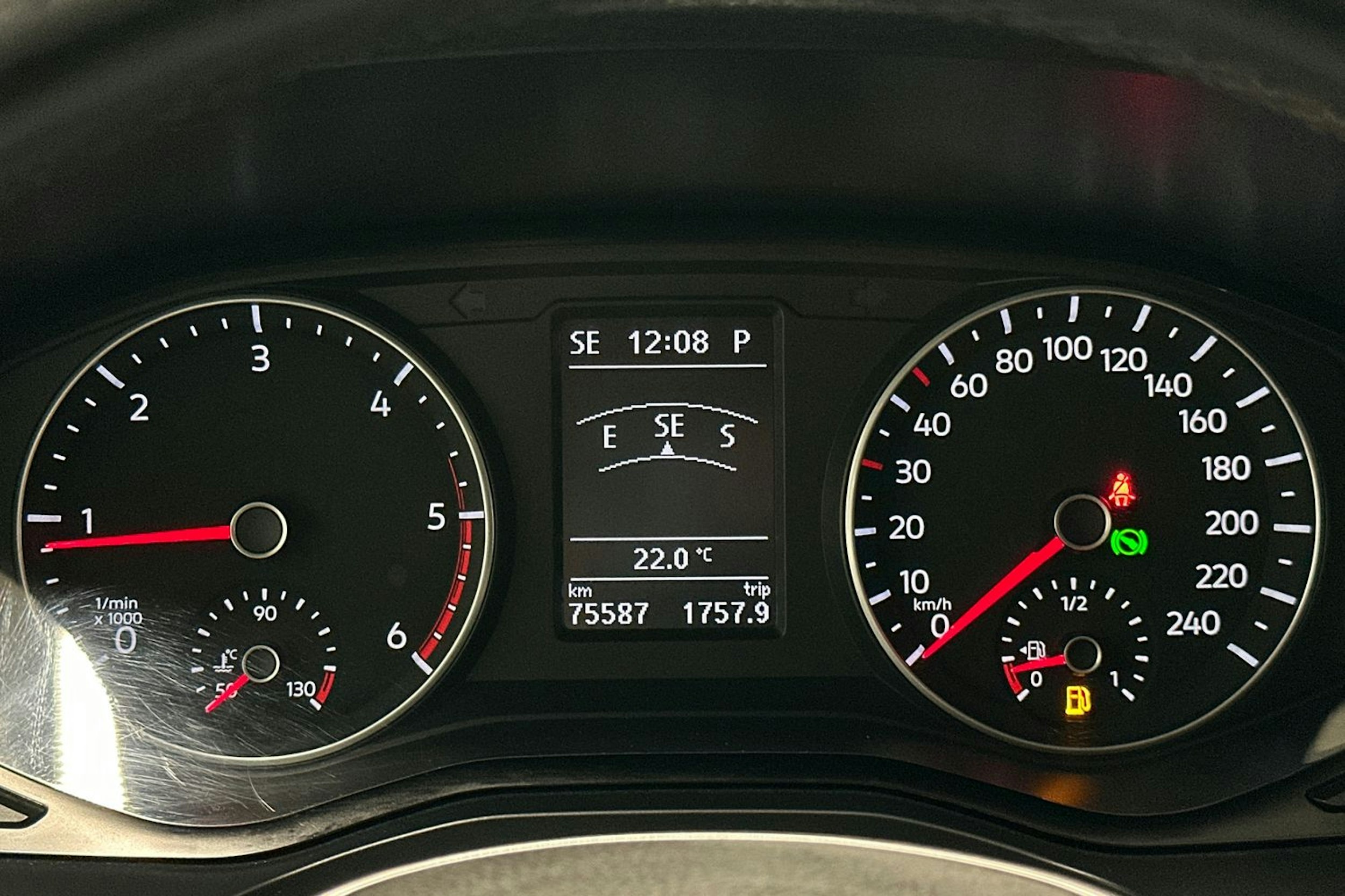 musta Volkswagen Amarok 2017 kuva 18.