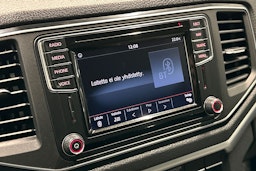 musta Volkswagen Amarok 2017 kuva 21.