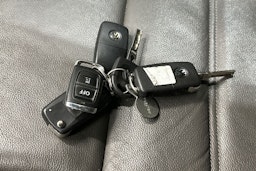 musta Volkswagen Amarok 2017 kuva 26.