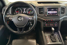 musta Volkswagen Amarok 2017 kuva 9.