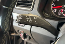 musta Volkswagen Amarok 2017 kuva 19.