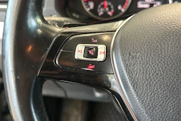 musta Volkswagen Amarok 2017 kuva 20.