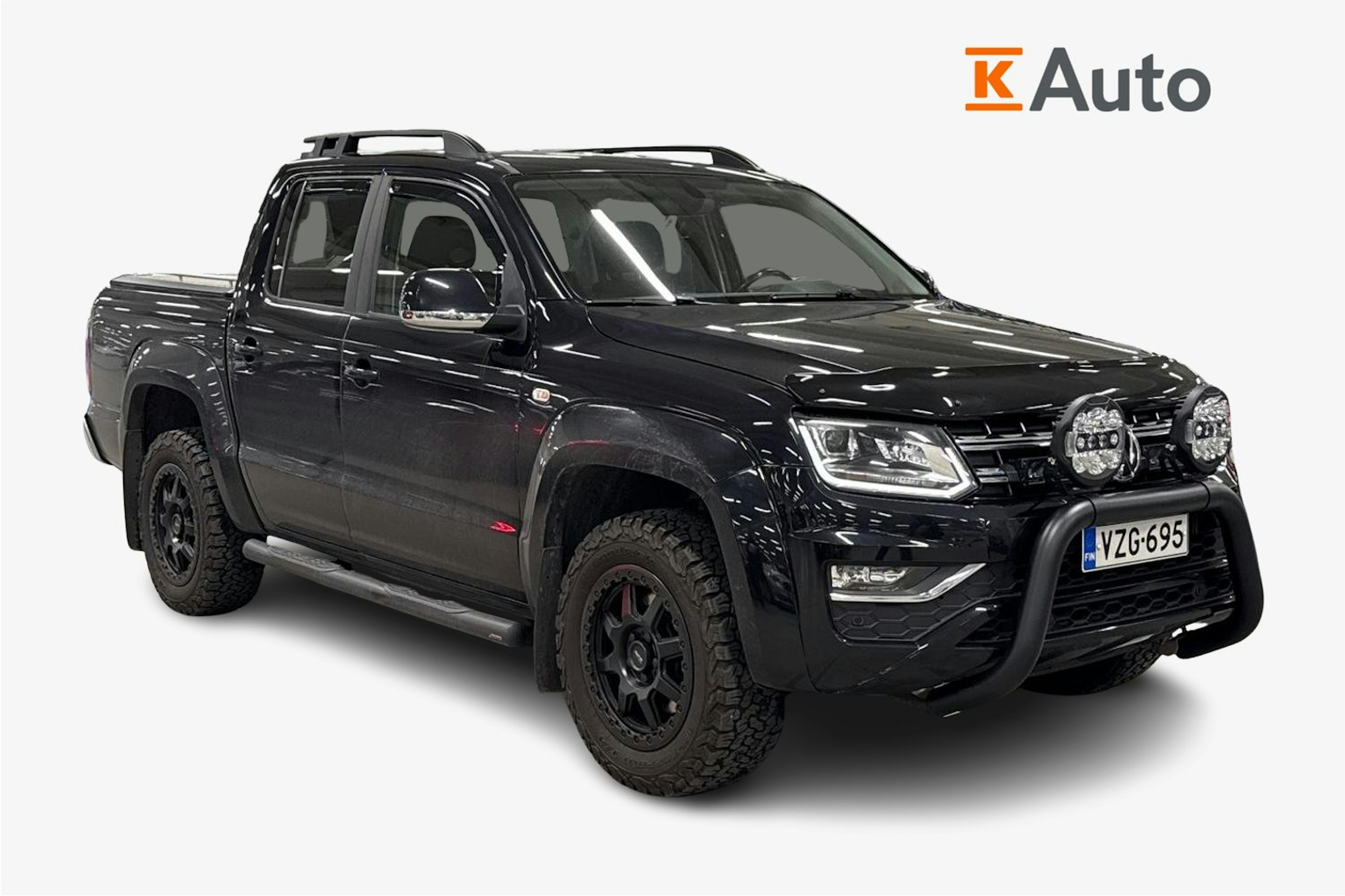 musta Volkswagen Amarok 2017 kuva 1.