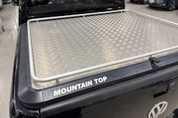 musta Volkswagen Amarok 2017 kuva 15.
