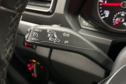 musta Volkswagen Amarok 2017 kuva 19.