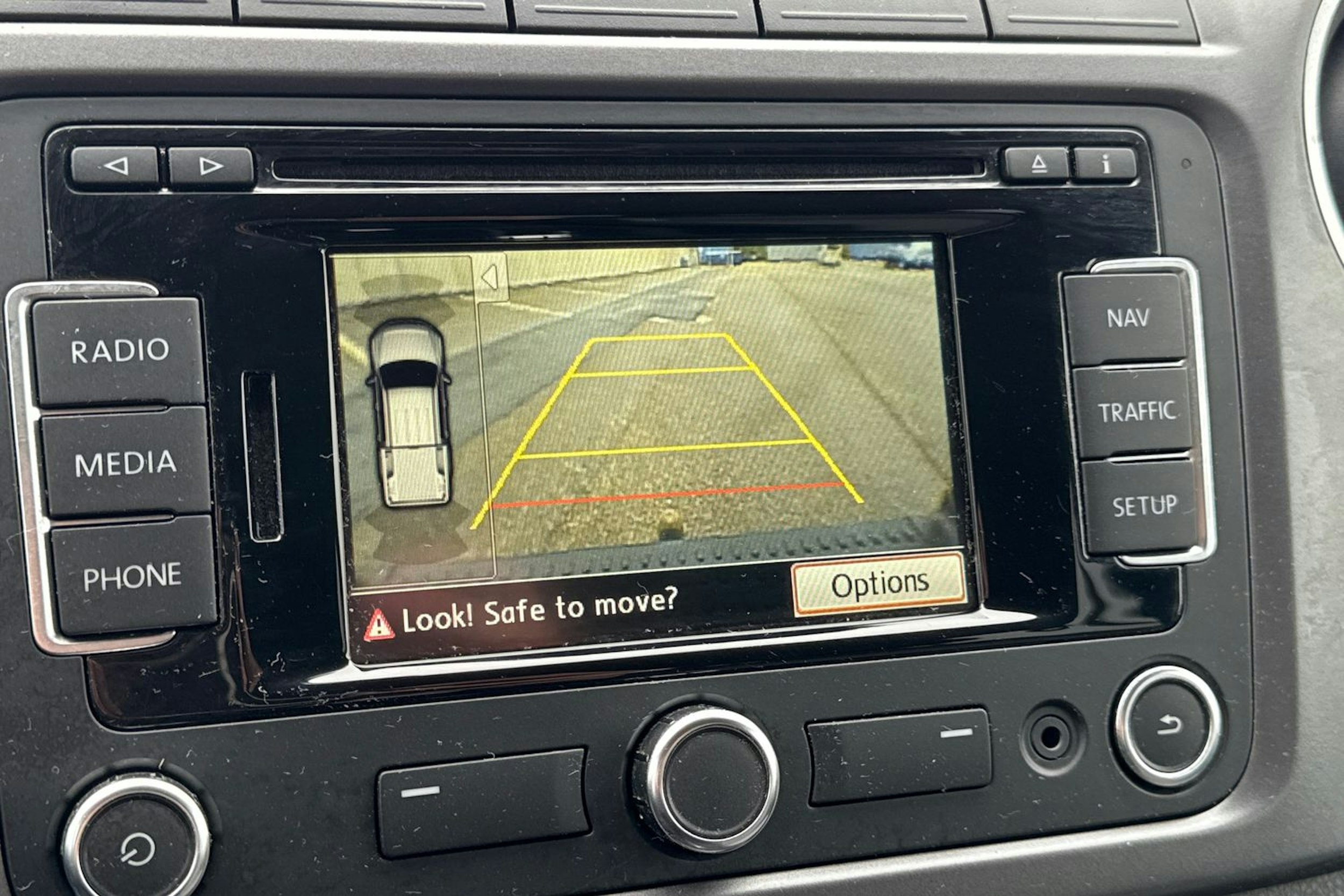 musta Volkswagen Amarok 2017 kuva 17.