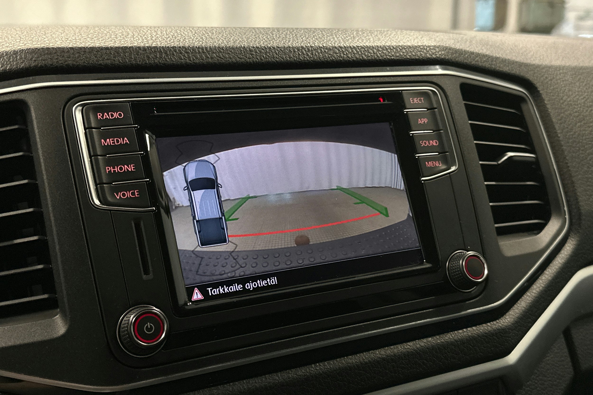 sininen Volkswagen Amarok 2018 kuva 18.