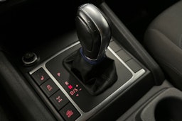 sininen Volkswagen Amarok 2018 kuva 20.