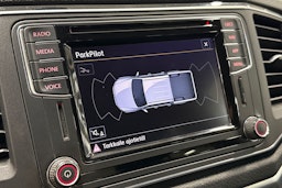 valkoinen Volkswagen Amarok 2018 kuva 14.