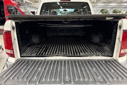 valkoinen Volkswagen Amarok 2018 kuva 21.