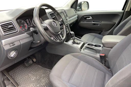 musta Volkswagen Amarok 2018 kuva 8.