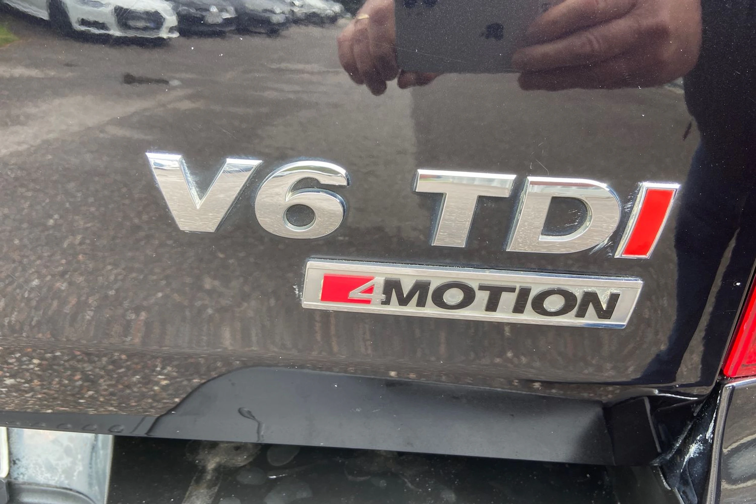 musta Volkswagen Amarok 2018 kuva 16.