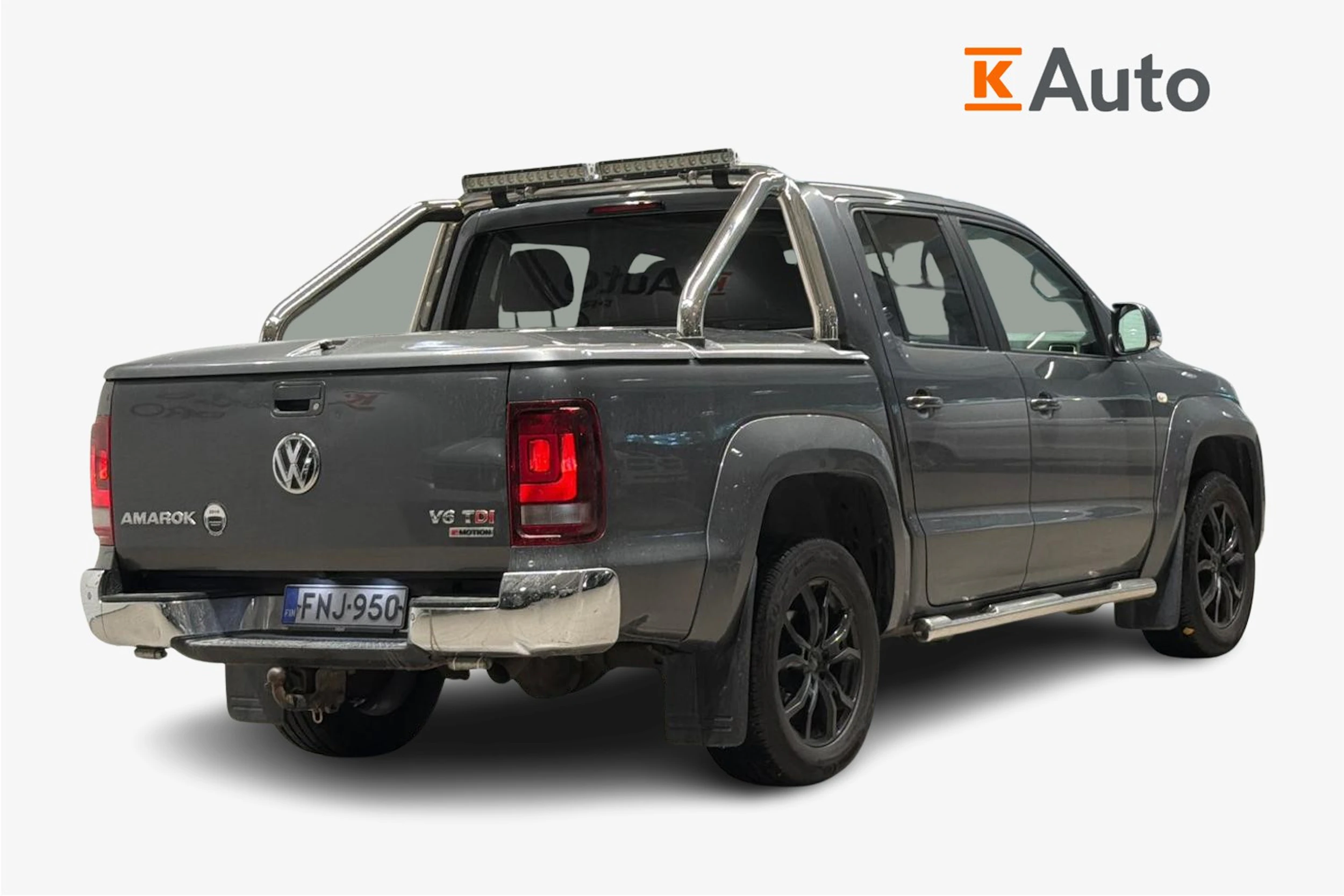 harmaa Volkswagen Amarok 2018 kuva 2.