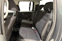harmaa Volkswagen Amarok 2018 kuva 11.