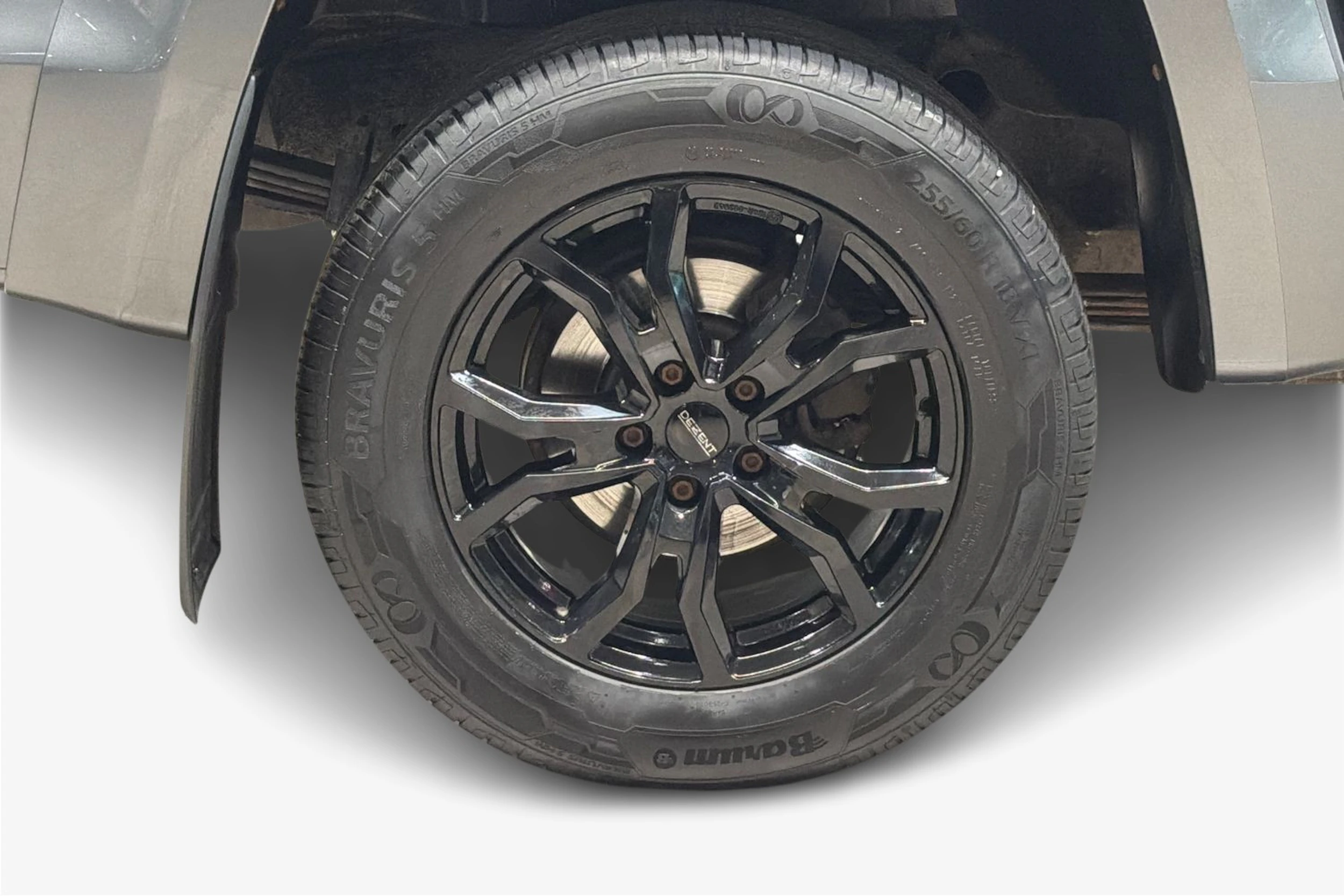 harmaa Volkswagen Amarok 2018 kuva 12.