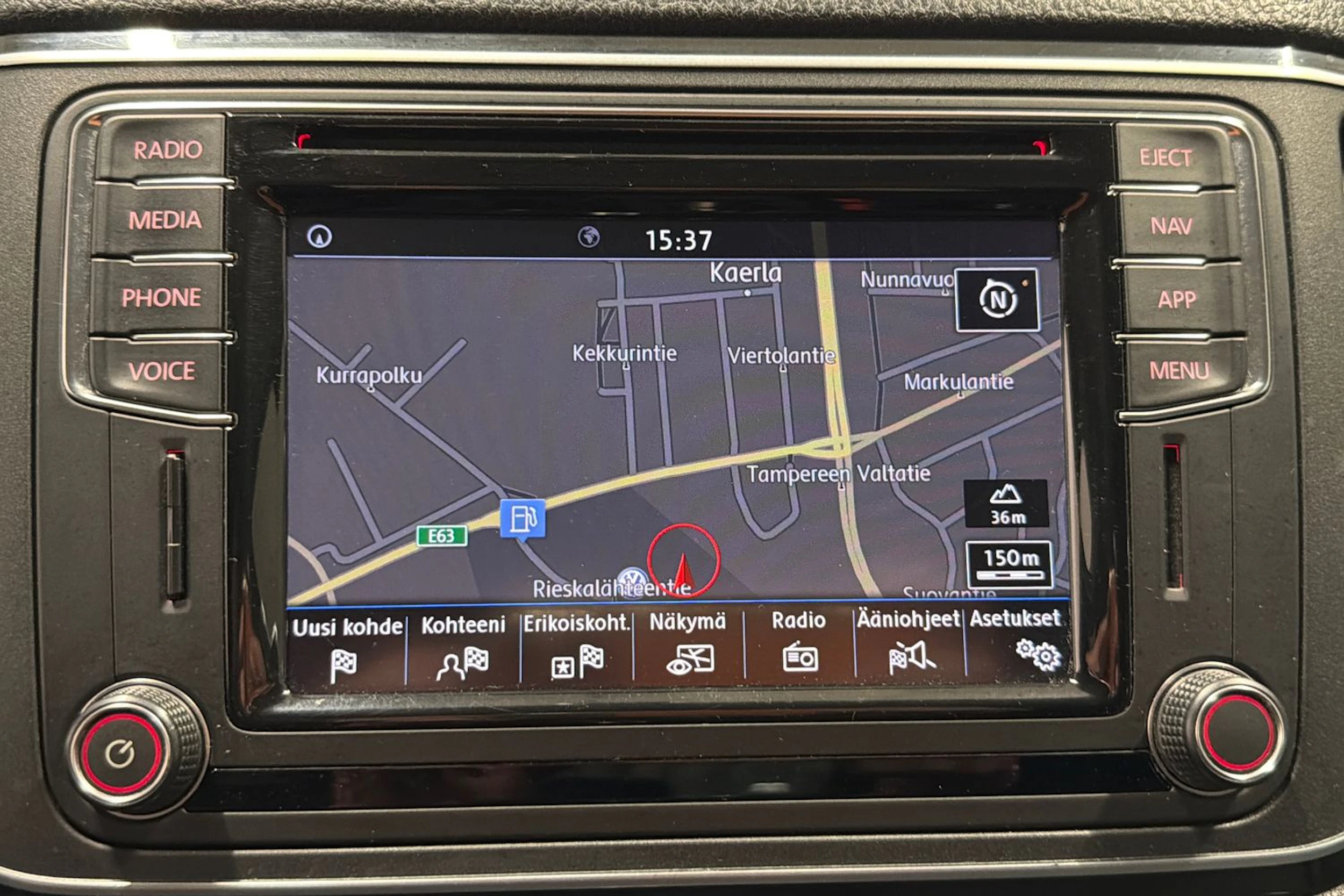 harmaa Volkswagen Amarok 2018 kuva 19.