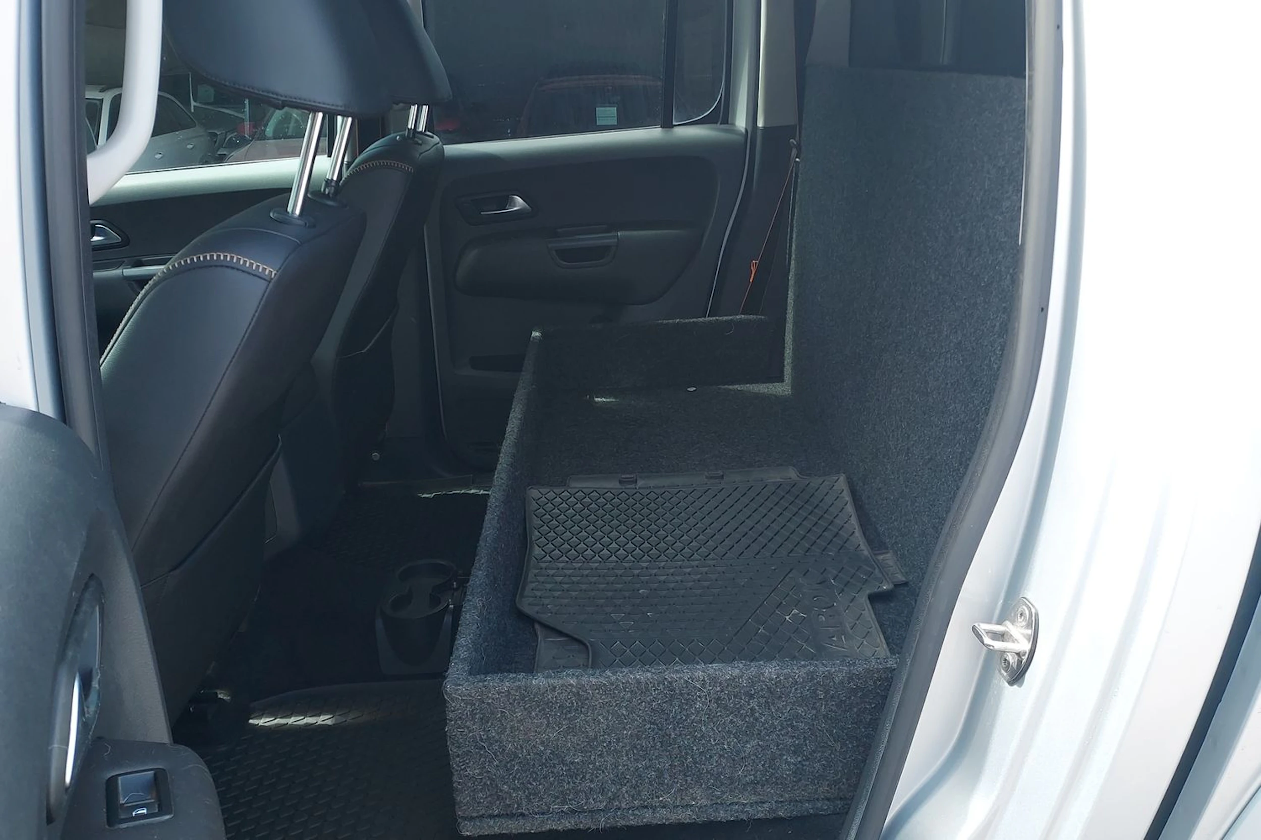 hopea Volkswagen Amarok 2018 kuva 6.