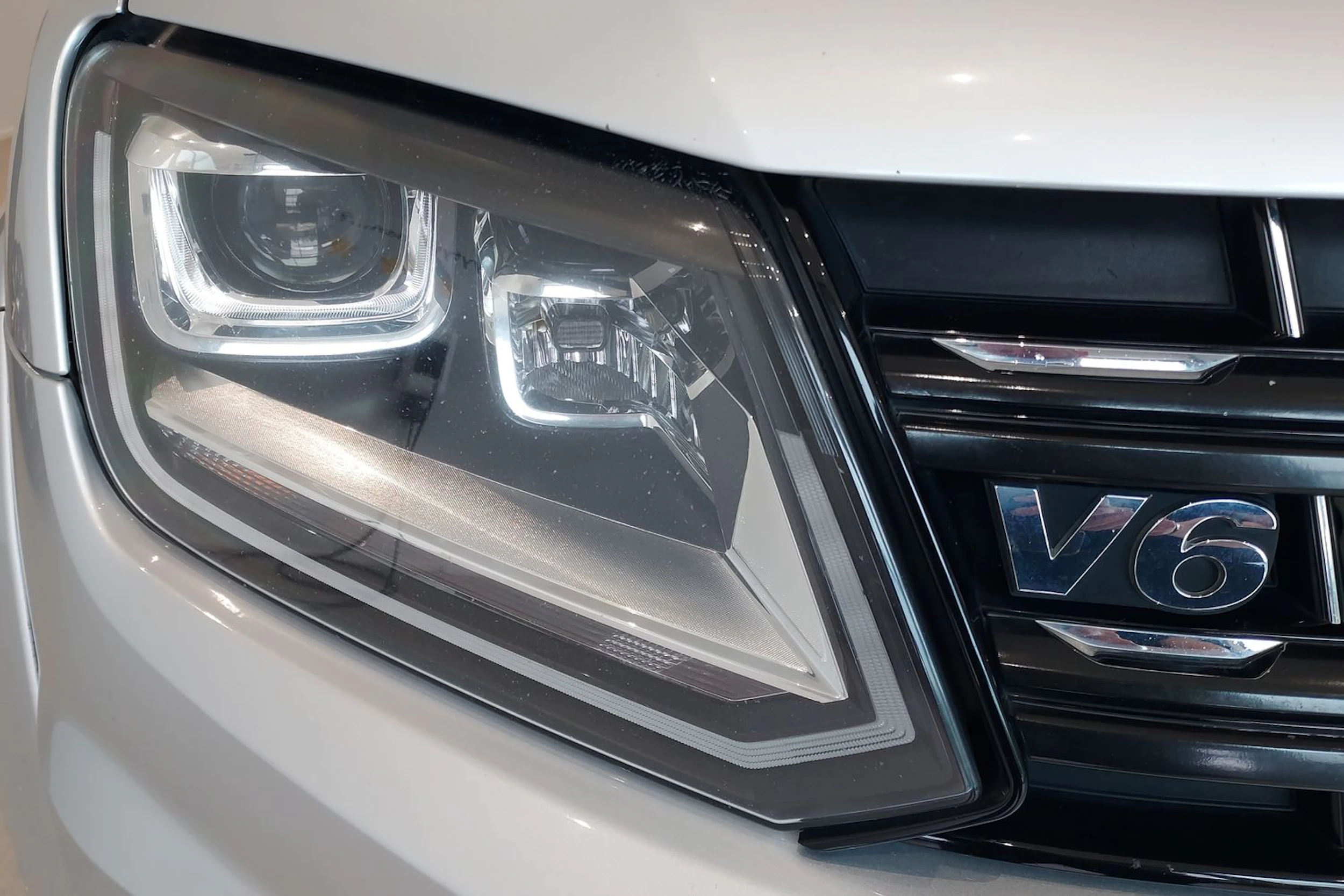 hopea Volkswagen Amarok 2018 kuva 16.