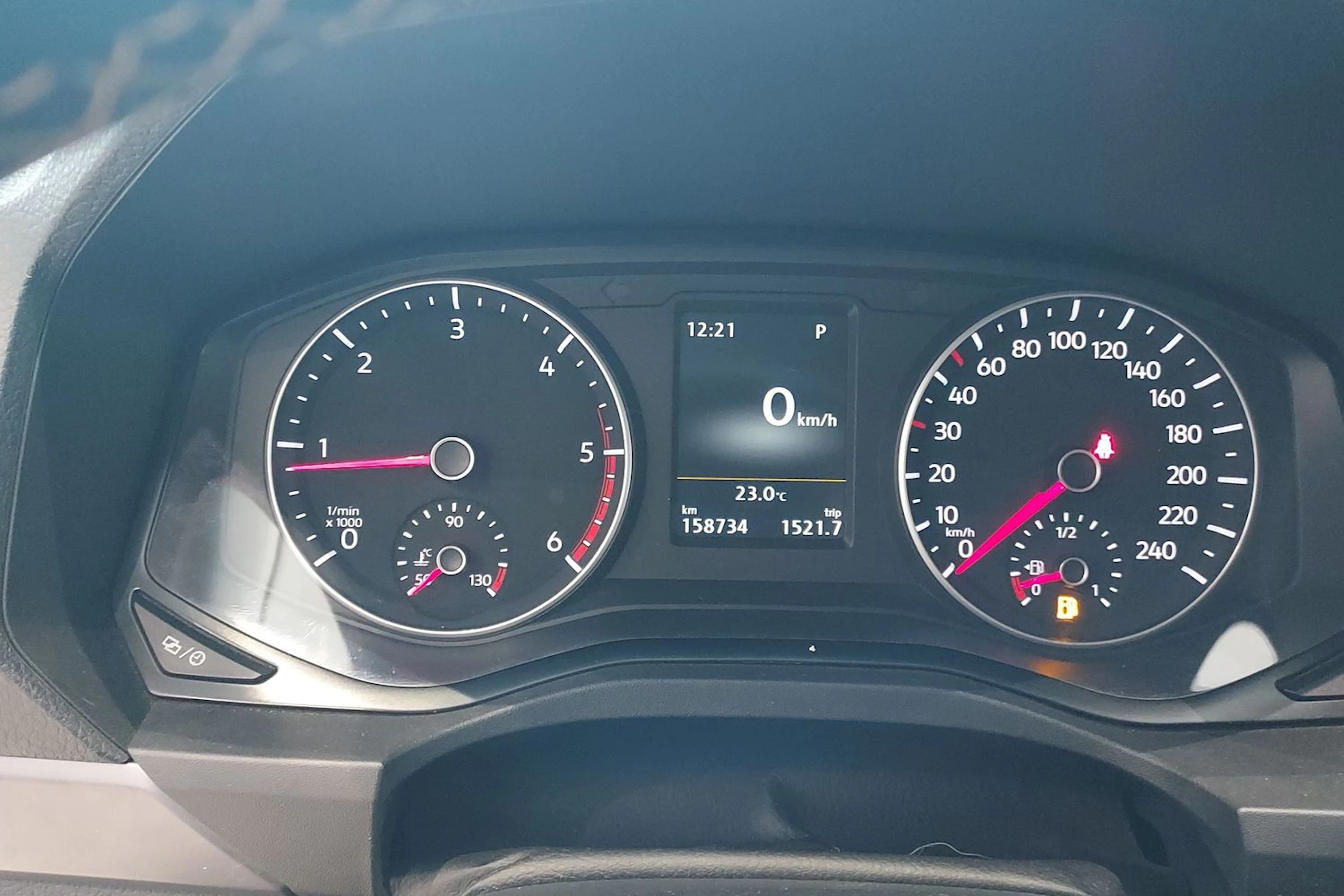 hopea Volkswagen Amarok 2018 kuva 21.