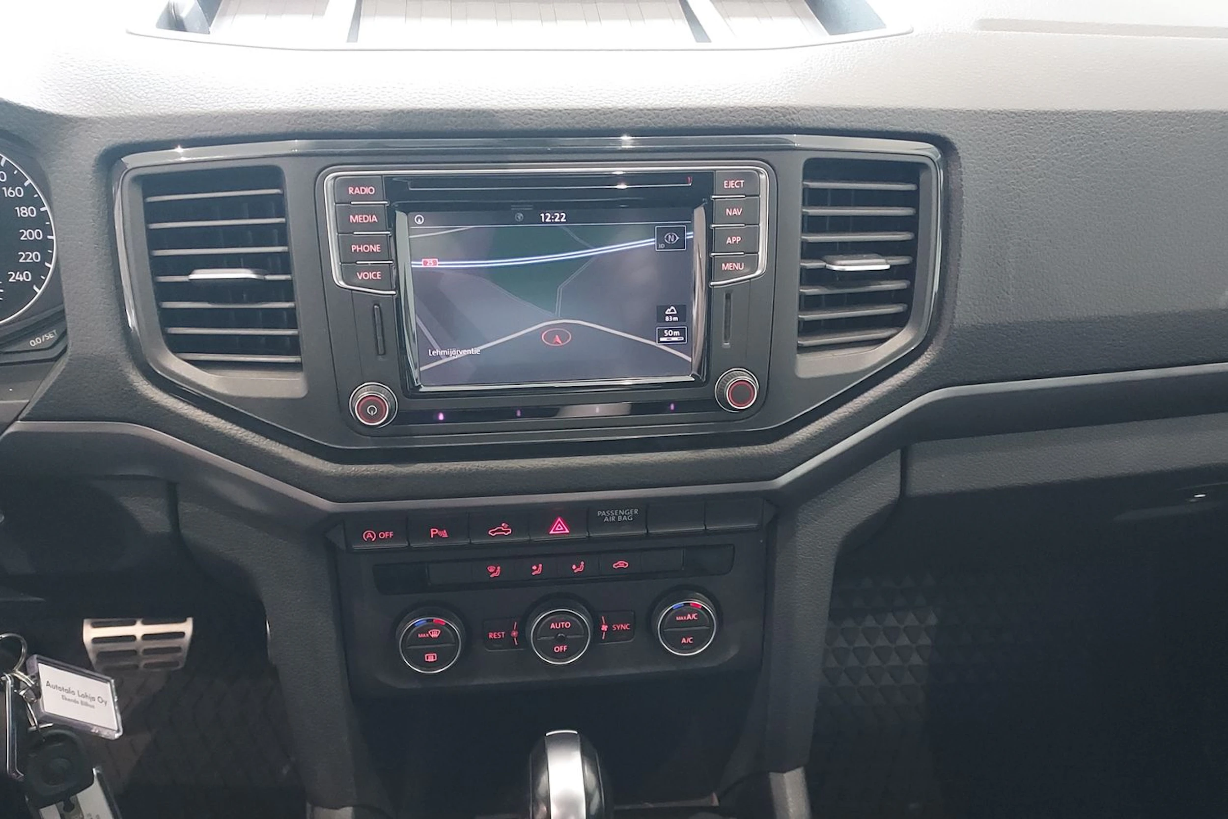 hopea Volkswagen Amarok 2018 kuva 22.