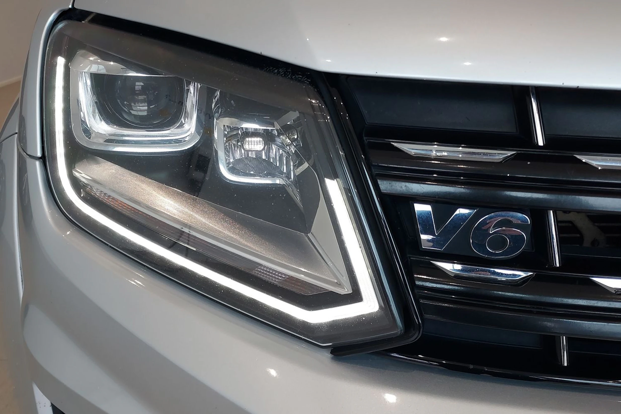hopea Volkswagen Amarok 2018 kuva 24.