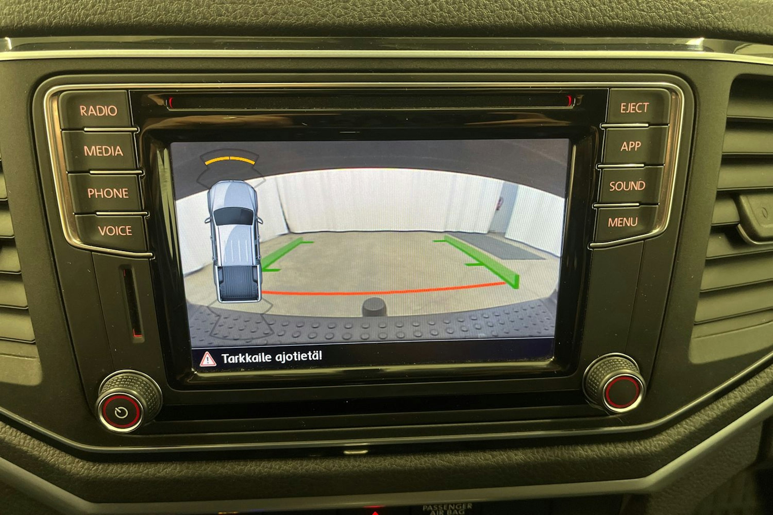 Sininen Volkswagen Amarok 2018 kuva 24.