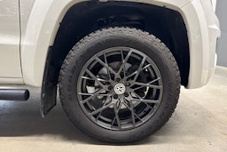 valkoinen Volkswagen Amarok 2018 kuva 11.