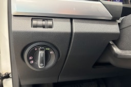 valkoinen Volkswagen Amarok 2018 kuva 15.