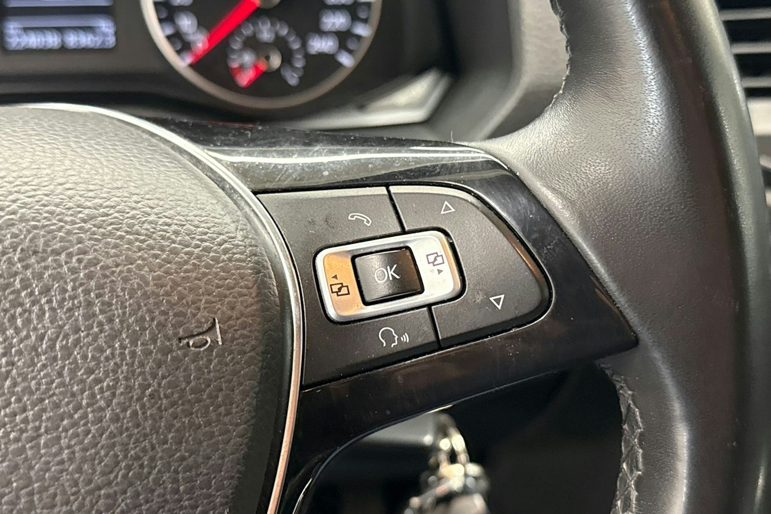 valkoinen Volkswagen Amarok 2018 kuva 17.