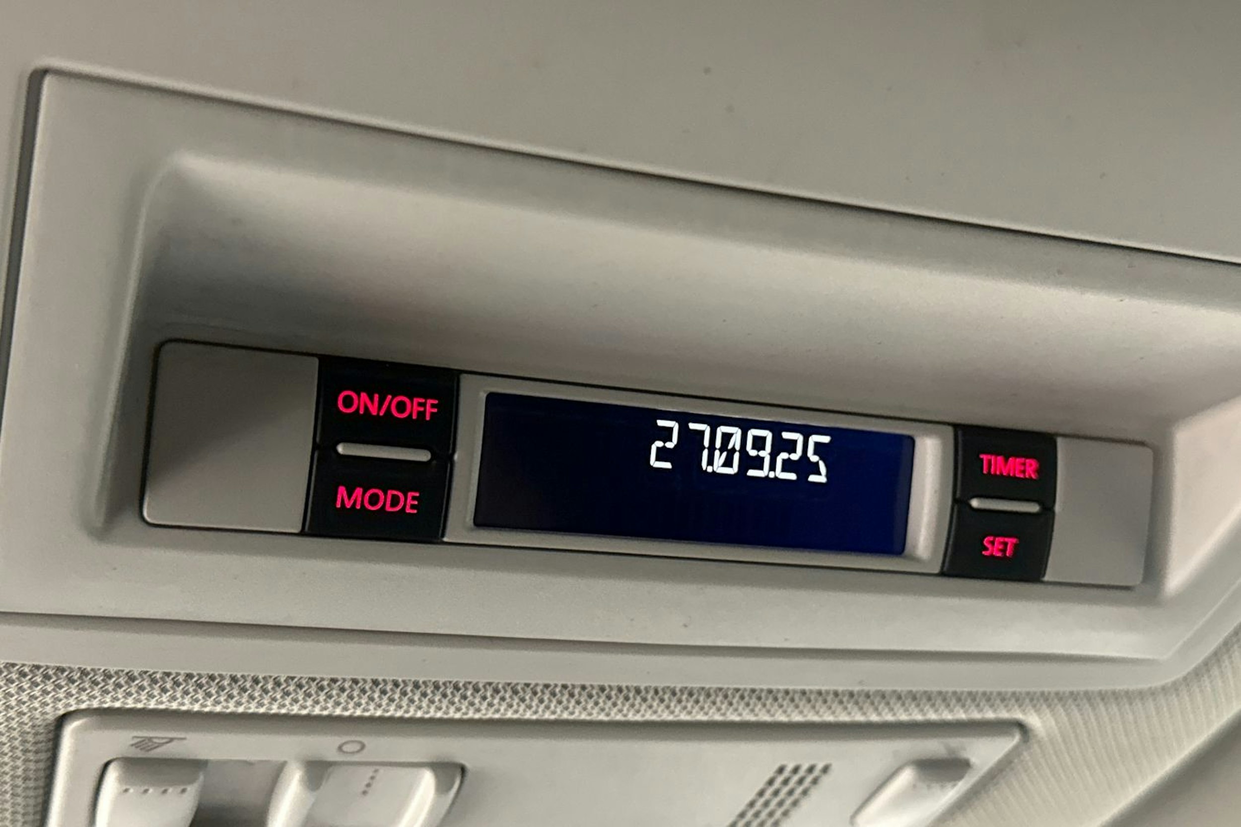 valkoinen Volkswagen Amarok 2018 kuva 21.