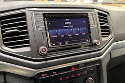 musta Volkswagen Amarok 2018 kuva 28.