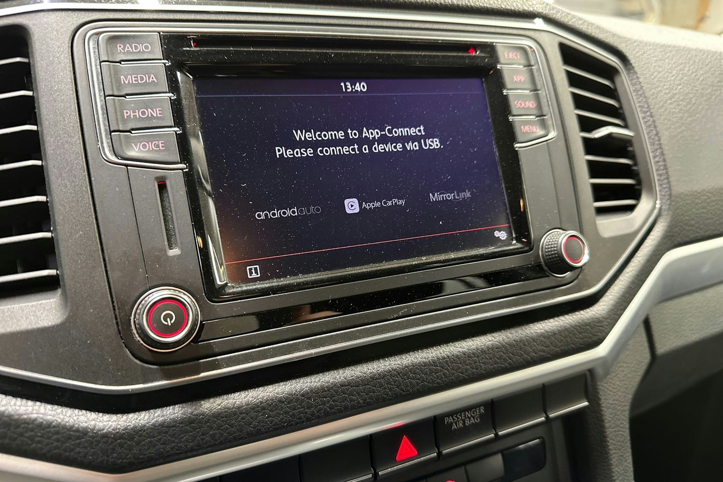 musta Volkswagen Amarok 2018 kuva 29.