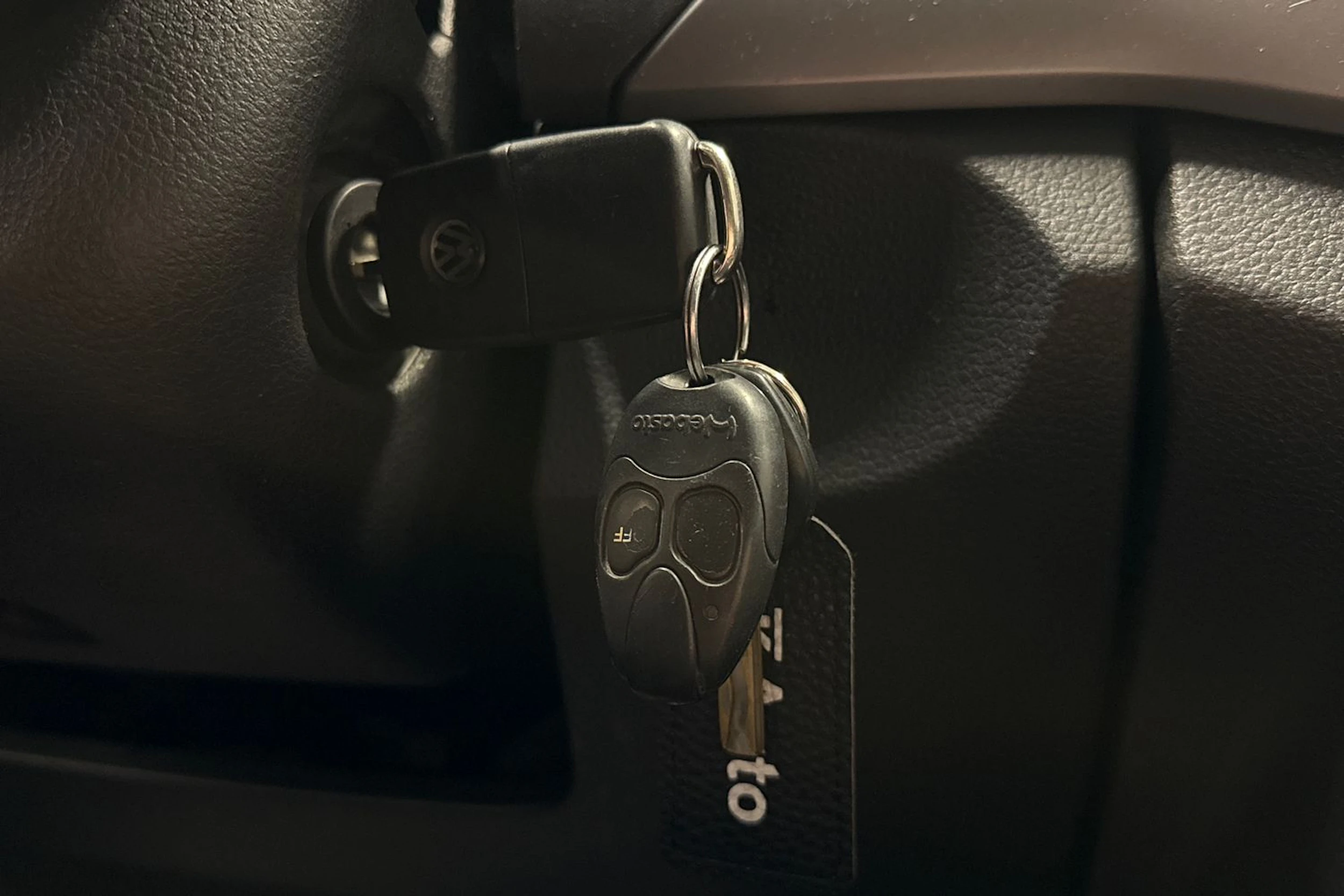 valkoinen Volkswagen Amarok 2018 kuva 22.