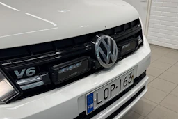 valkoinen Volkswagen Amarok 2018 kuva 26.