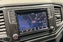 punainen Volkswagen Amarok 2018 kuva 21.