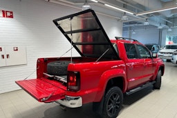 punainen Volkswagen Amarok 2018 kuva 29.