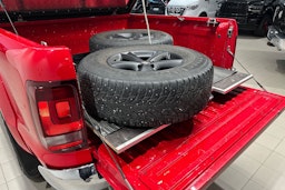 punainen Volkswagen Amarok 2018 kuva 30.