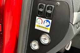 punainen Volkswagen Amarok 2018 kuva 34.