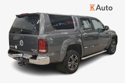 harmaa Volkswagen Amarok 2018 kuva 3.